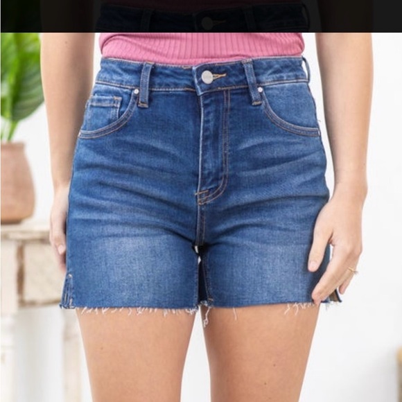 Risen Pants - Women’s Risen Denim jean shorts